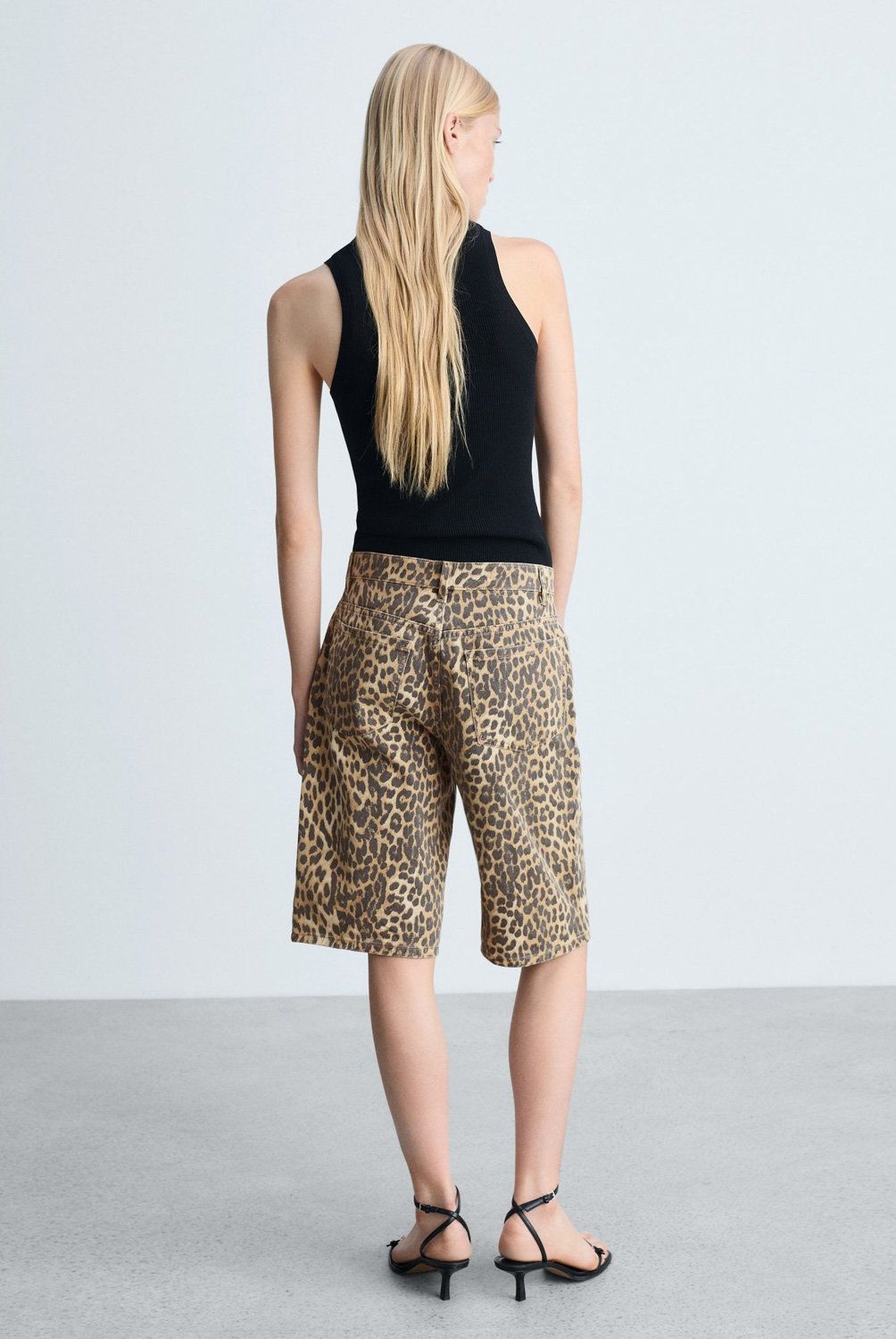 MANGO - Bermudas Tiro Alto Leopardo Mujer Mango