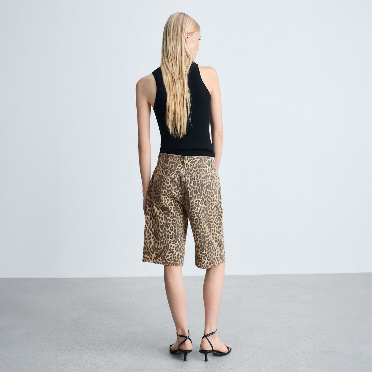 MANGO - Bermudas Tiro Alto Leopardo Mujer Mango