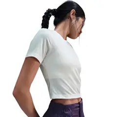 NIKE - Polera Manga Corta Mujer