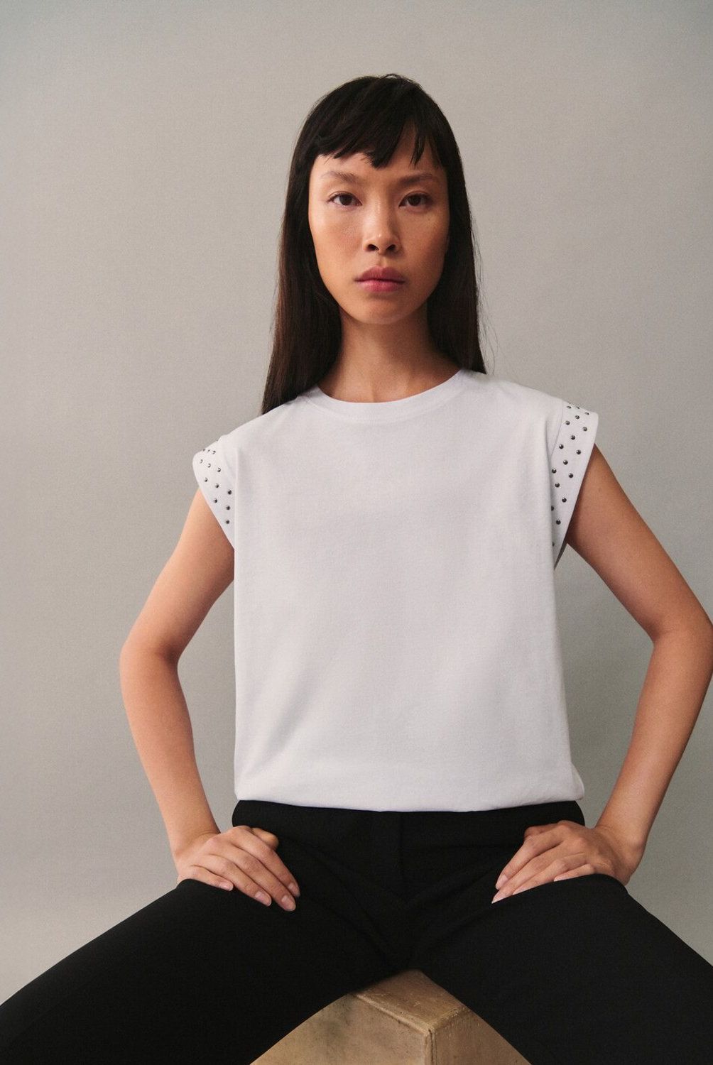 MANGO - Polera Sin Mangas Tachuelas Mujer Mango