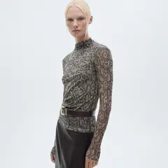 MANGO - Polera Serpiente Cuello Perkins Mujer