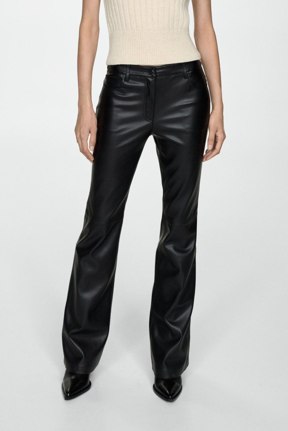 MANGO - Pantalón Flare Efecto Piel Mujer Mango
