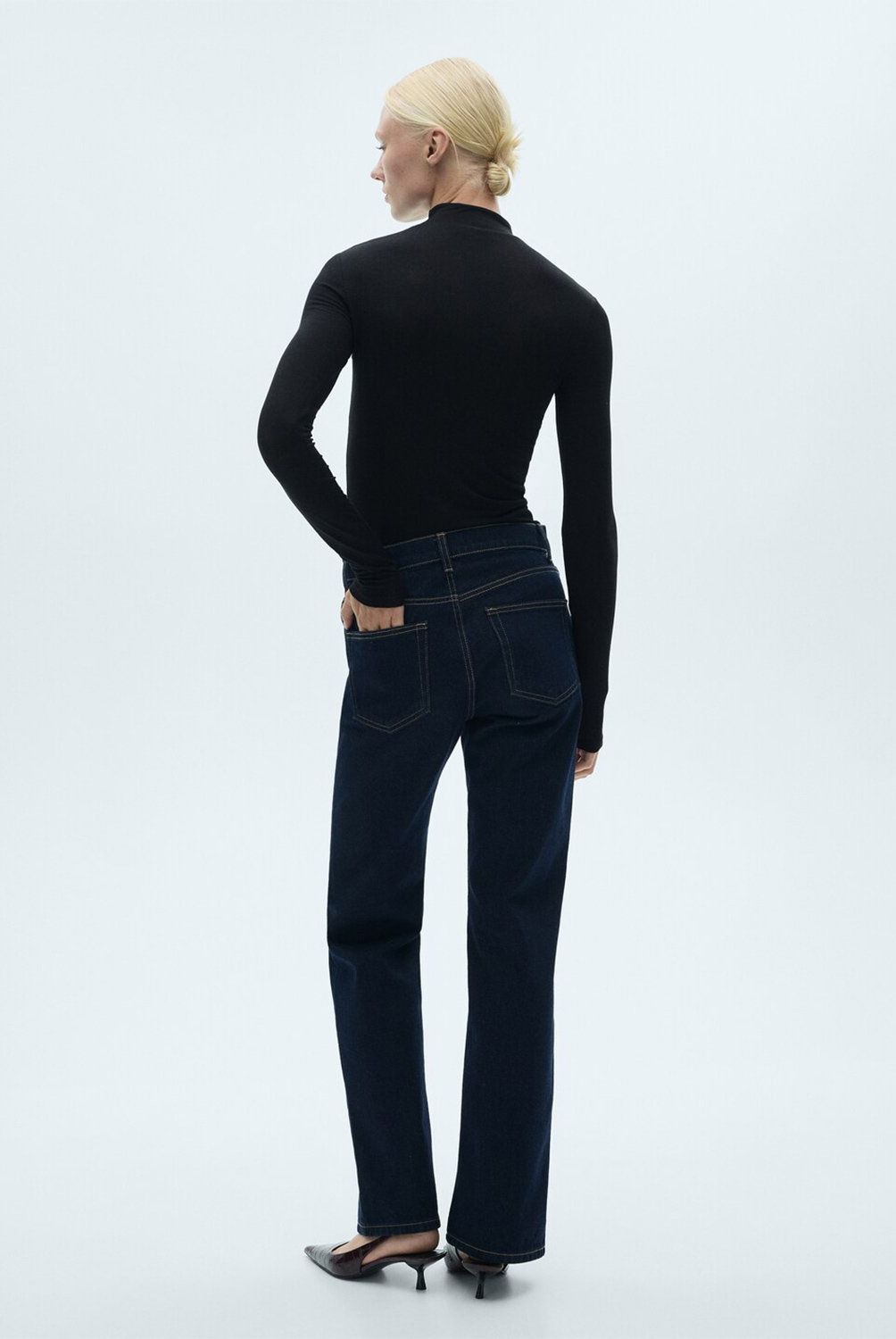 MANGO - Polera Cuello Alto Mujer Mango
