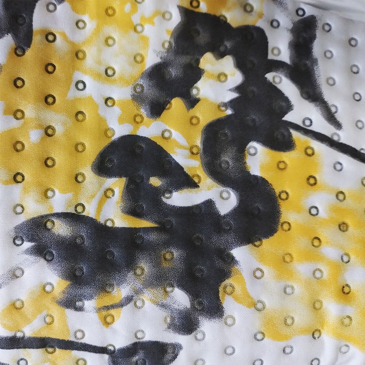 ILLUSIONS - Quilt Bruselas Amarillo 1.5 Plaza Illusions