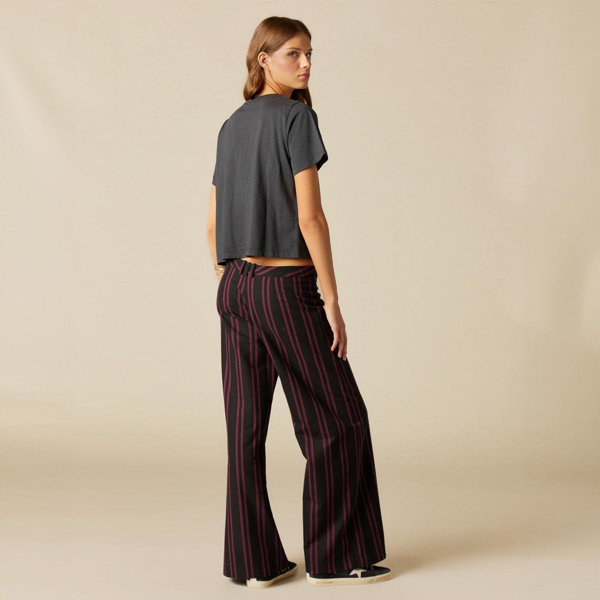 NICOLI - Polera Corta Antracita Mujer Nicoli