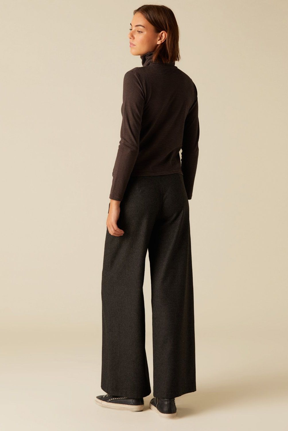 NICOLI - Polera Cuello Vuelto Rayas Café Mujer Nicoli