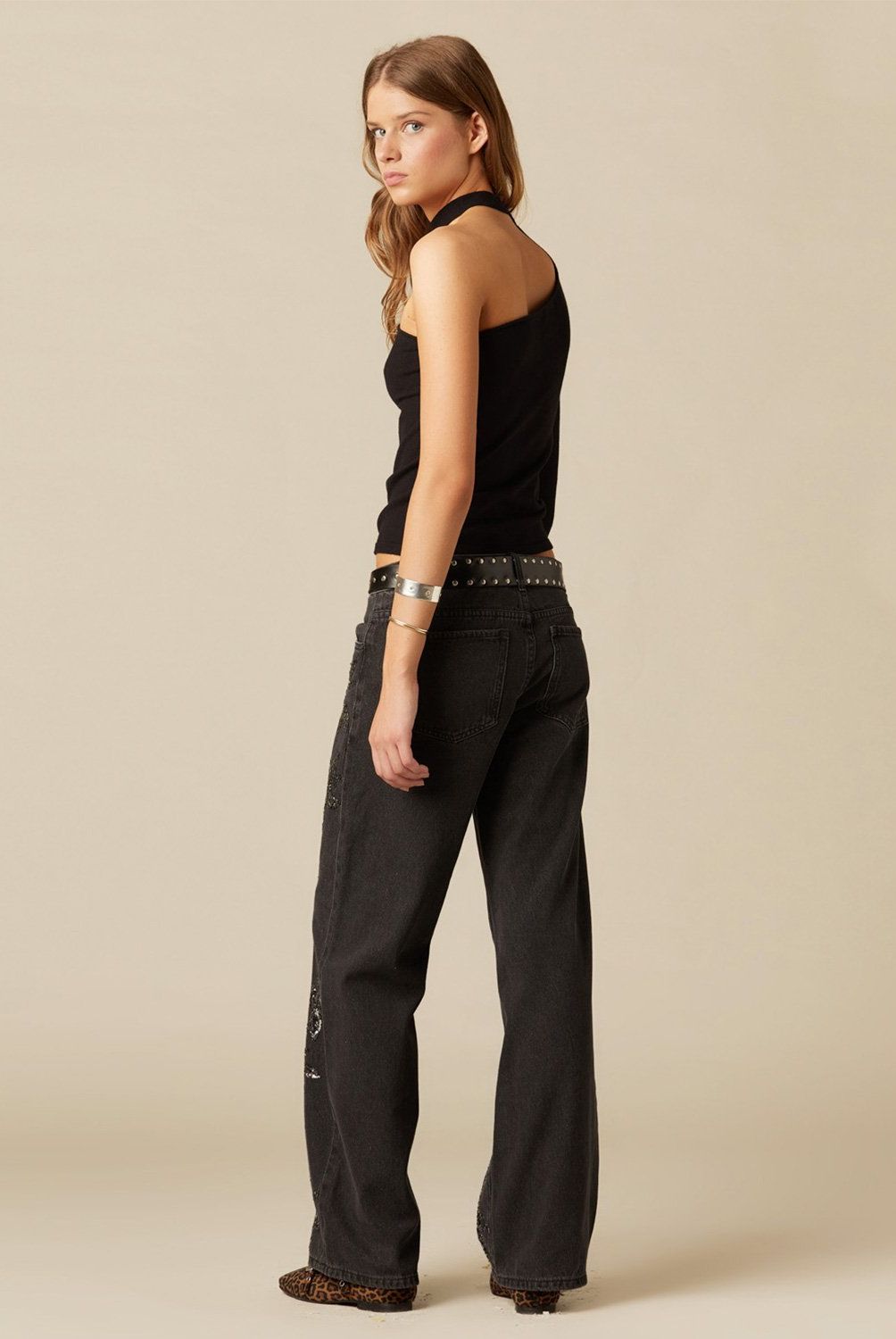 NICOLI - Top Asimétrico Abertura Escote Negro Mujer Nicoli
