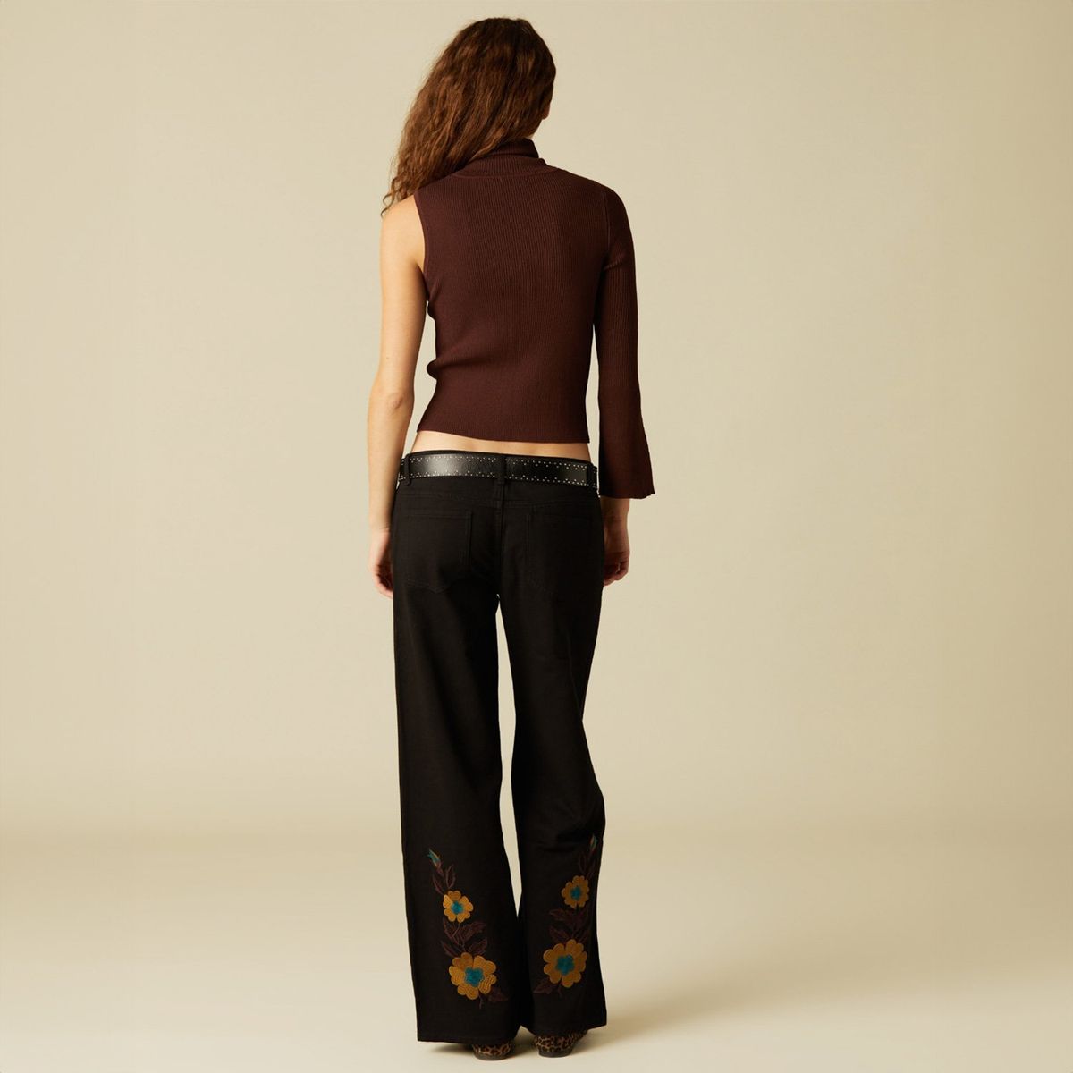 NICOLI - Top Asimétrico Cuello Vuelto Café Mujer Nicoli