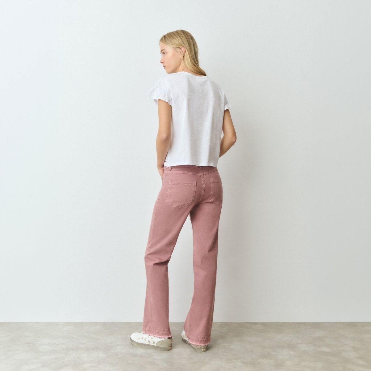 BROWNIE - Polera Algodón Flame Volante Manga Corta Mujer Brownie