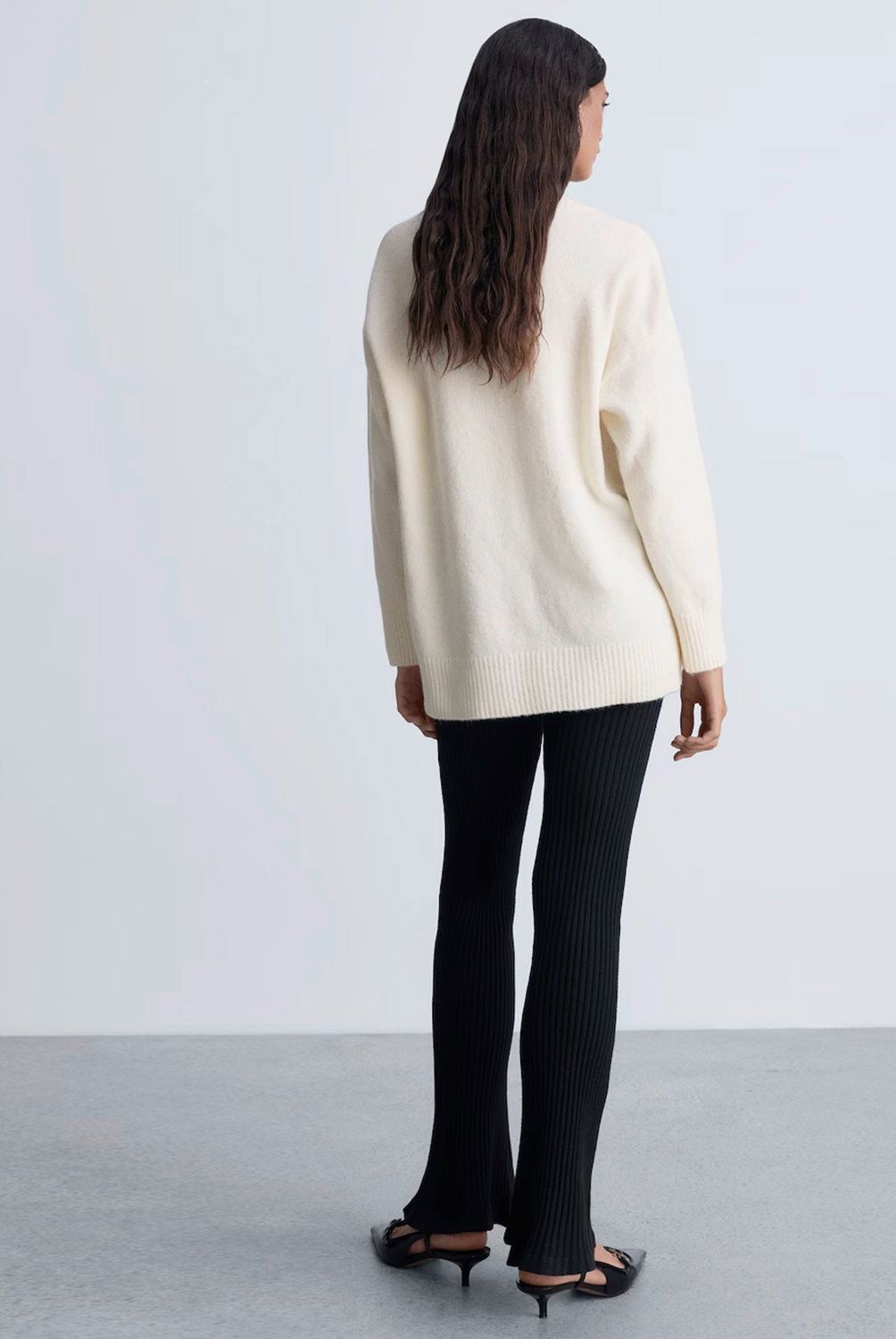 MANGO - Sweater Oversize Cuello Pico Mujer Mango