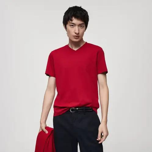 MANGO MAN - Polera Chelsea Manga Corta 100% Algodón Cuello En V Hombre