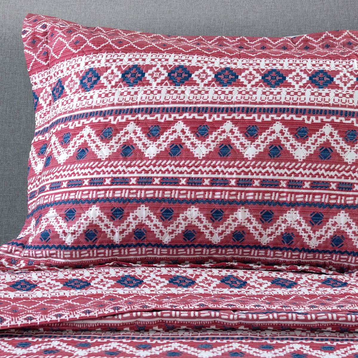 ZAHR - Cubrecama Estampado Rosa Zahr