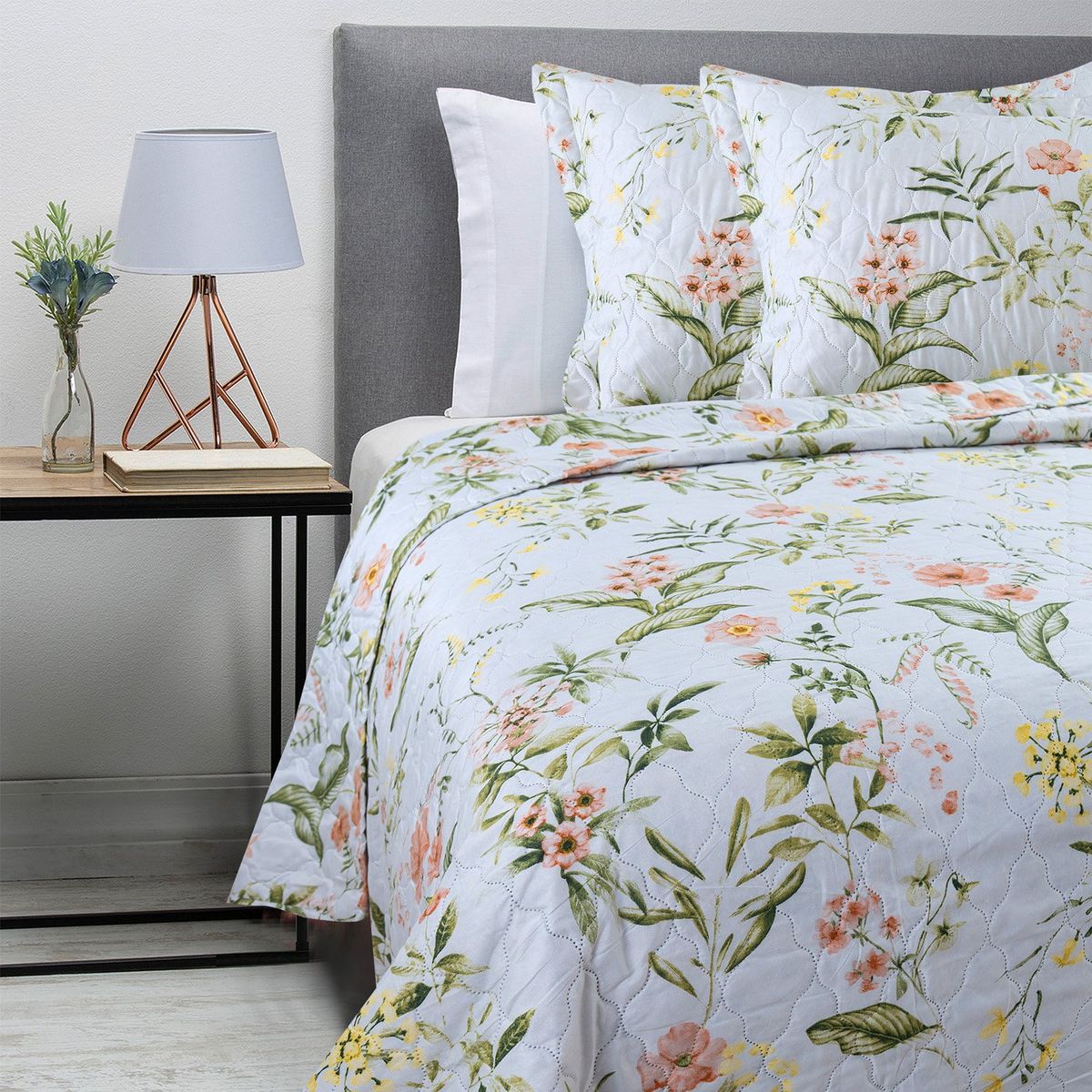 ZAHR - Cubrecama Estampado Flor Zahr