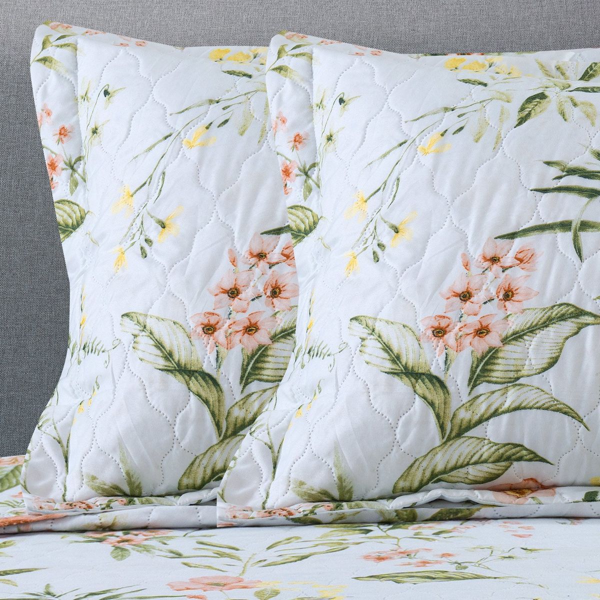 ZAHR - Cubrecama Estampado Flor Zahr