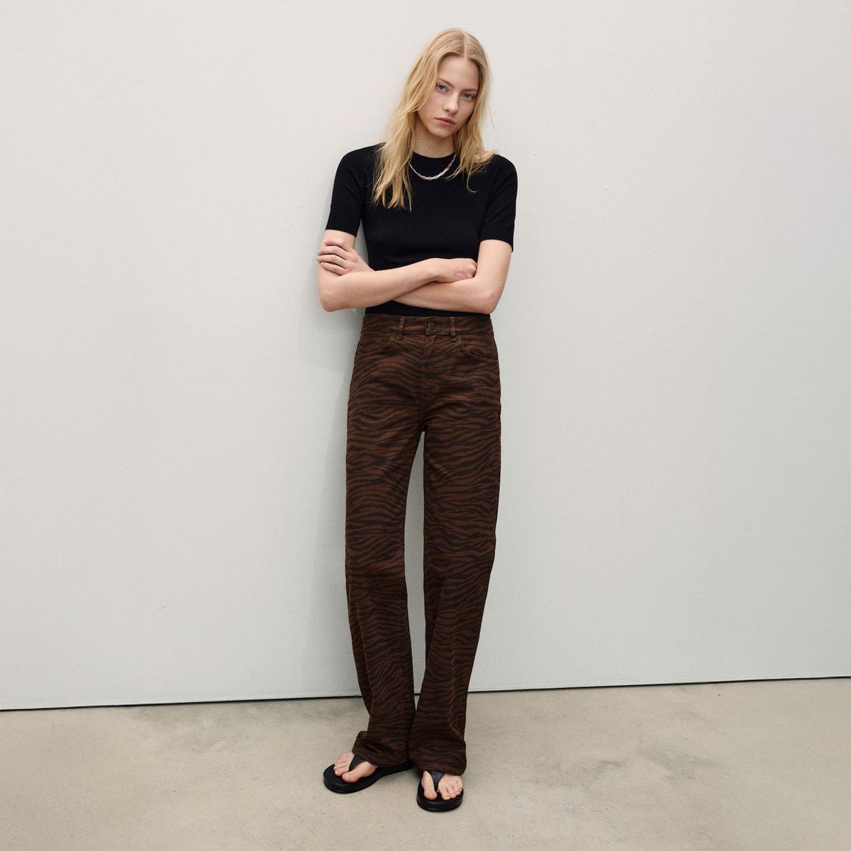 MANGO - Jeans Straight Tiro Medio Mujer Mango