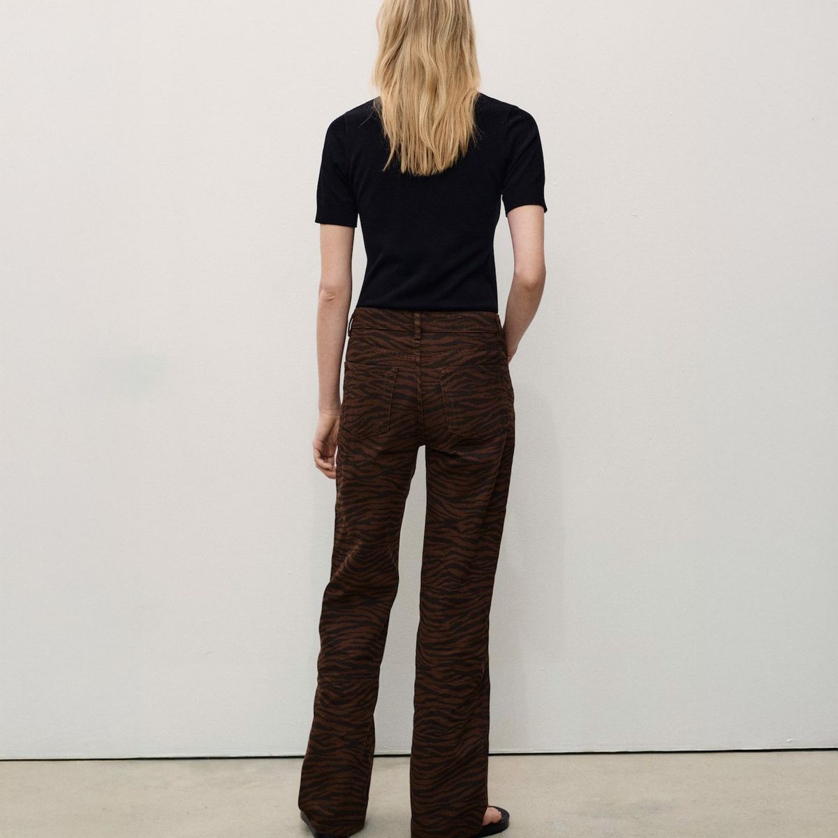 MANGO - Jeans Straight Tiro Medio Mujer Mango