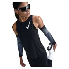 NIKE - Polera Manga Corta Fitness Mujer