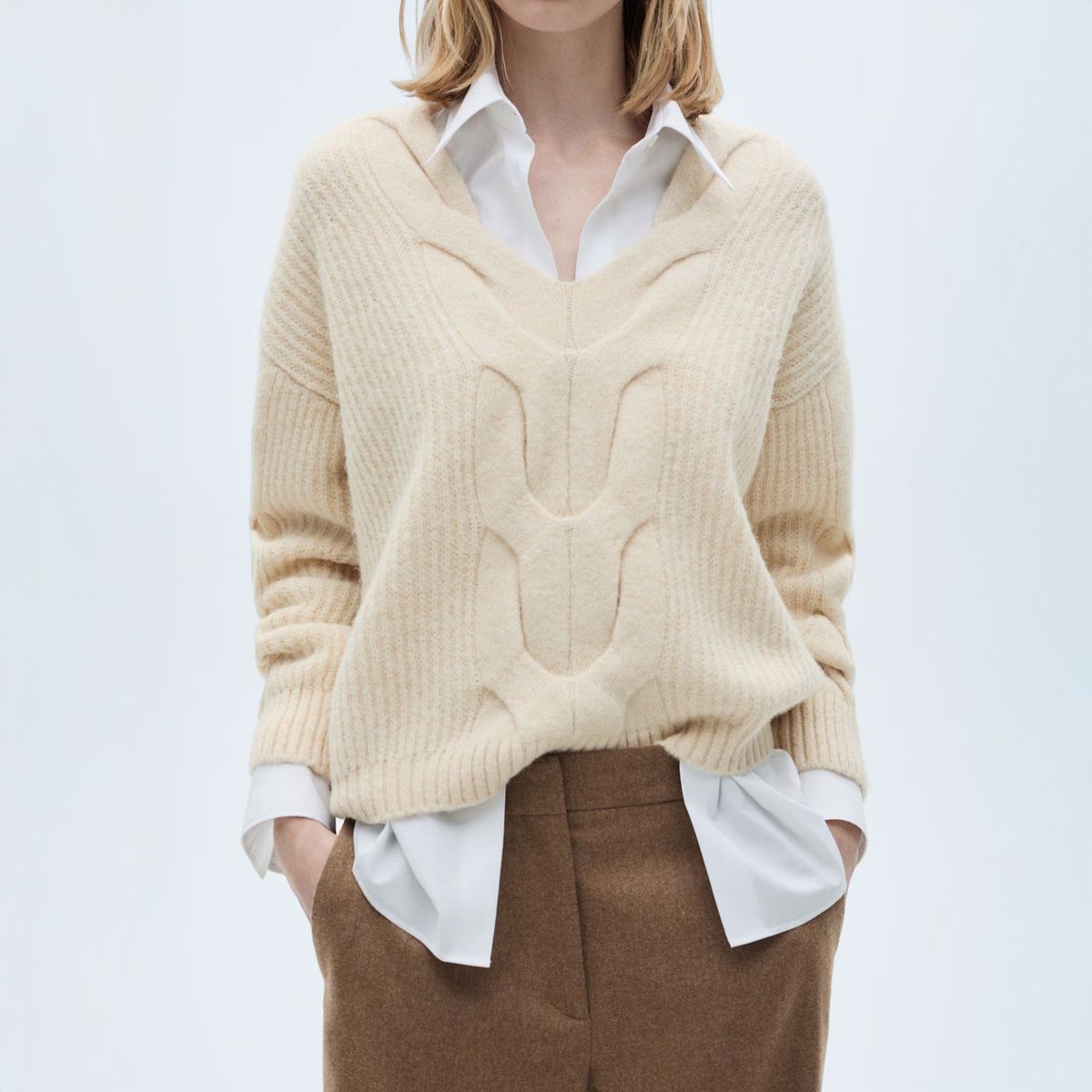 MANGO - Sweater Trenzado Cuello Pico Mujer Mango