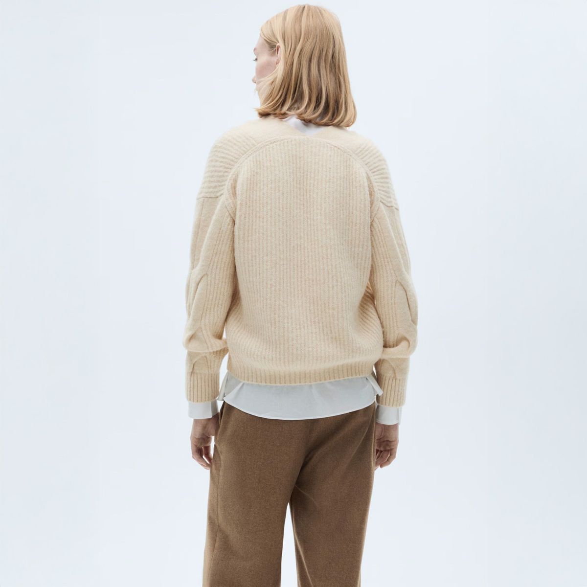 MANGO - Sweater Trenzado Cuello Pico Mujer Mango