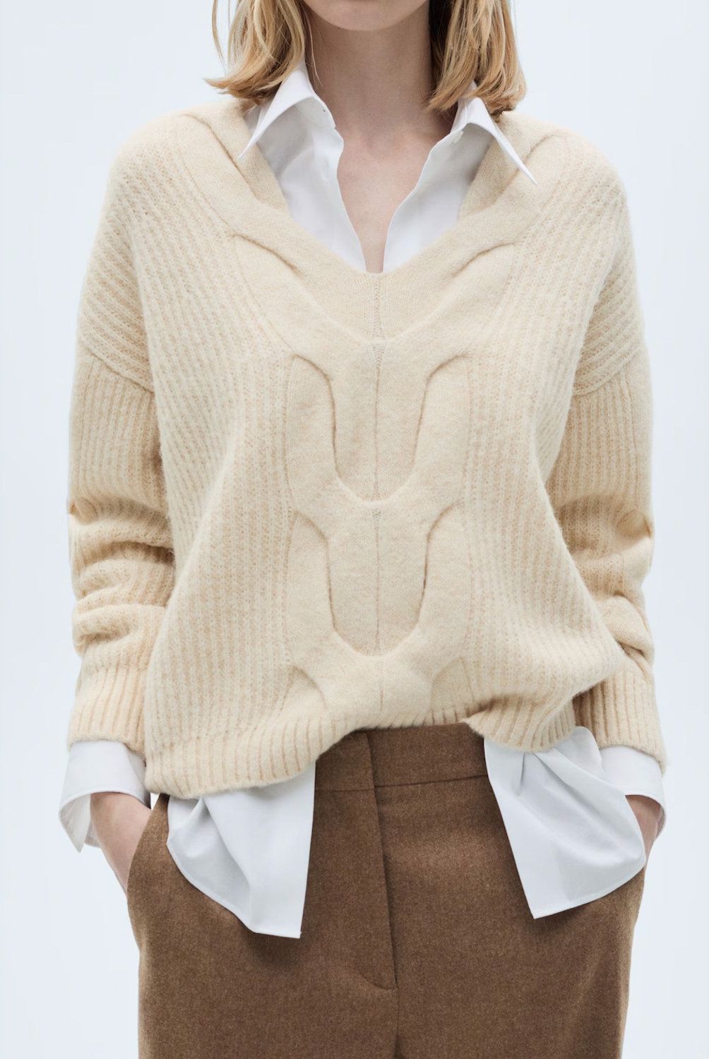 MANGO - Sweater Trenzado Cuello Pico Mujer Mango