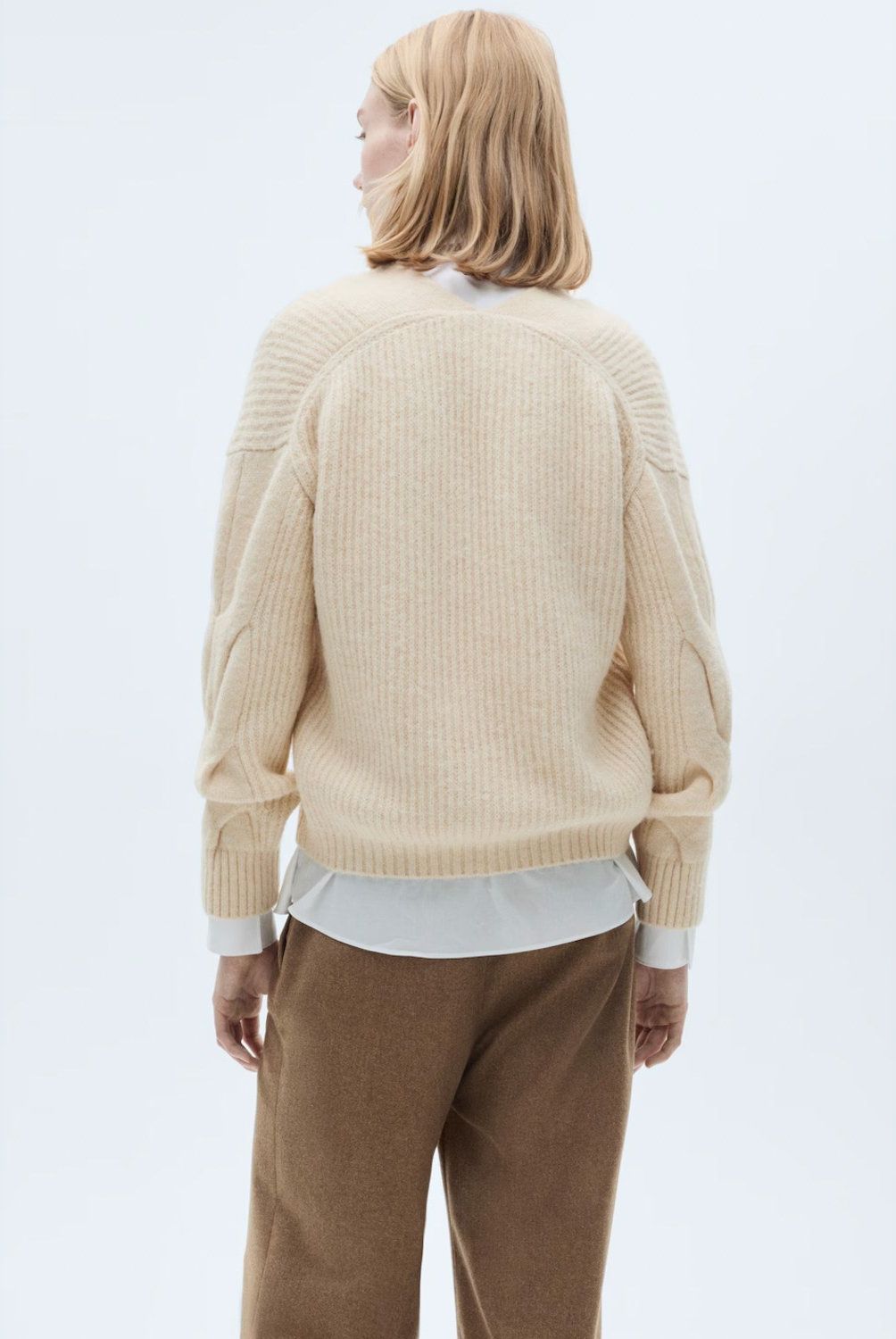 MANGO - Sweater Trenzado Cuello Pico Mujer Mango