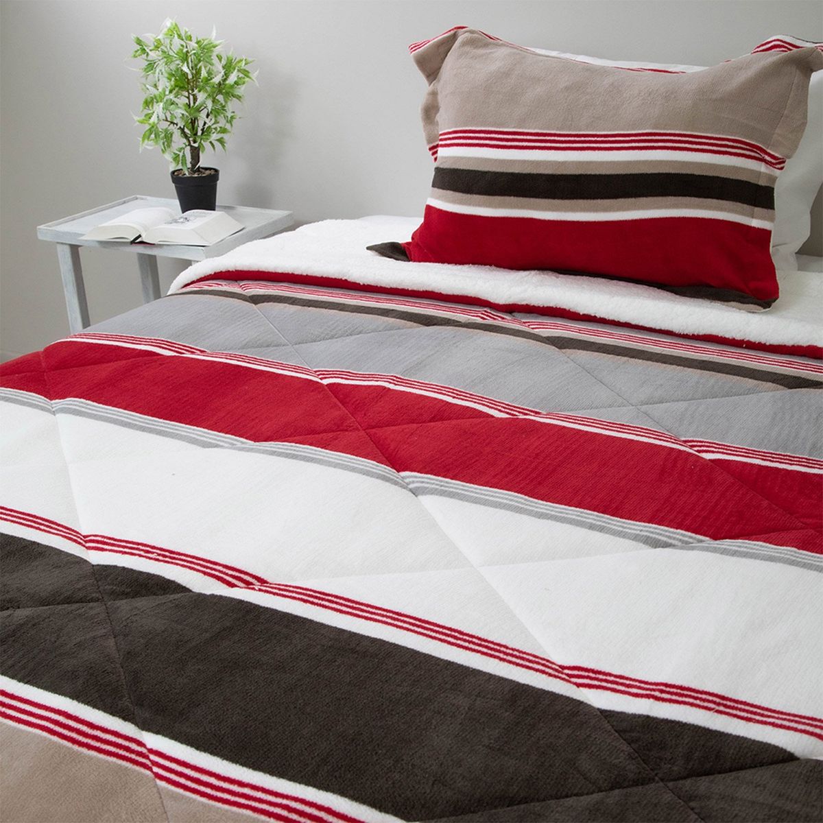 DORAL - Cubrecama Sherpa Clásico Estampado Doral