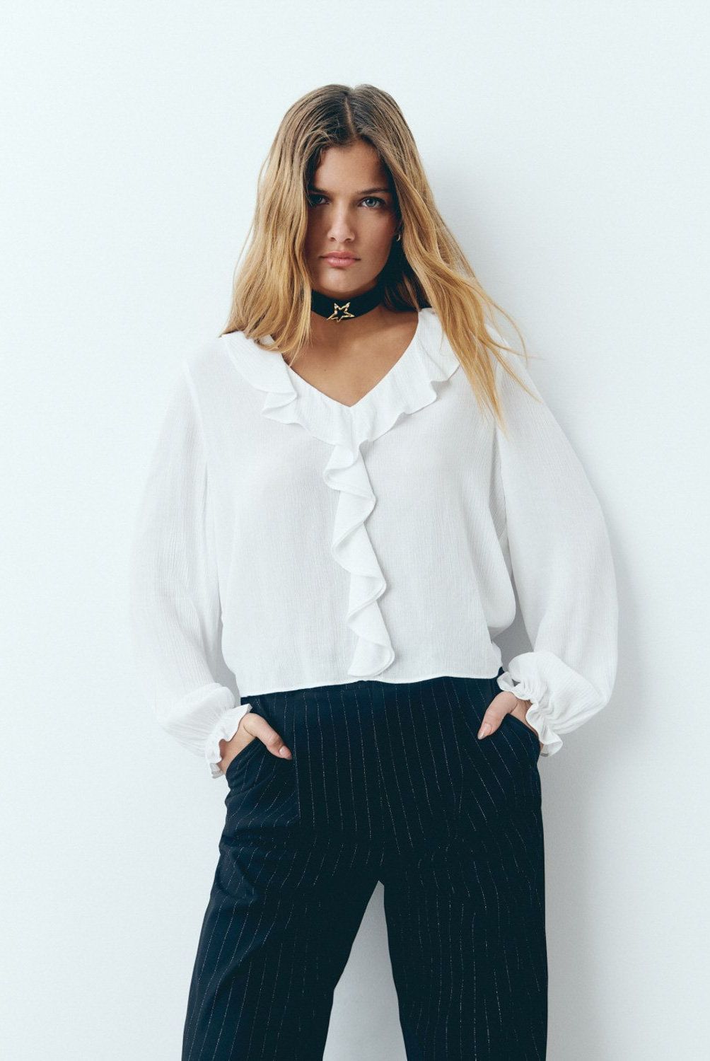 BROWNIE - Blusa Escote Volantes Mujer Brownie