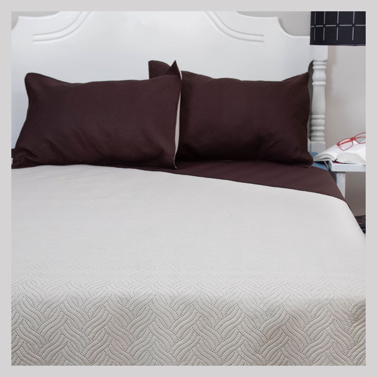 DORAL - Quilt Bicolor 2.5 Plazas Beige Café Doral
