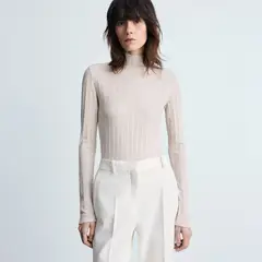 MANGO - Polera canalé cuello alto Mujer