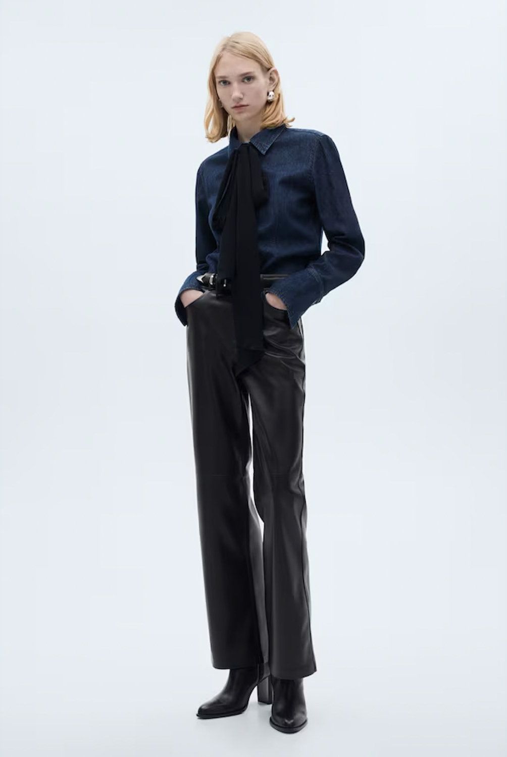 MANGO - Pantalón Recto Efecto Piel Mujer Mango