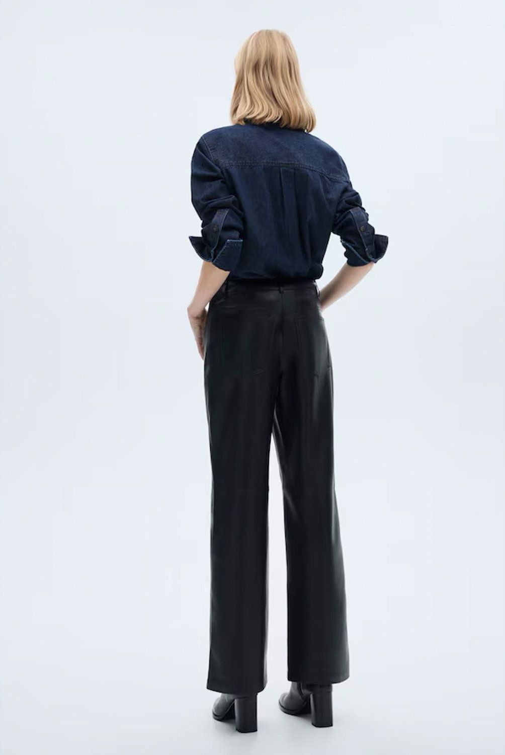 MANGO - Pantalón Recto Efecto Piel Mujer Mango