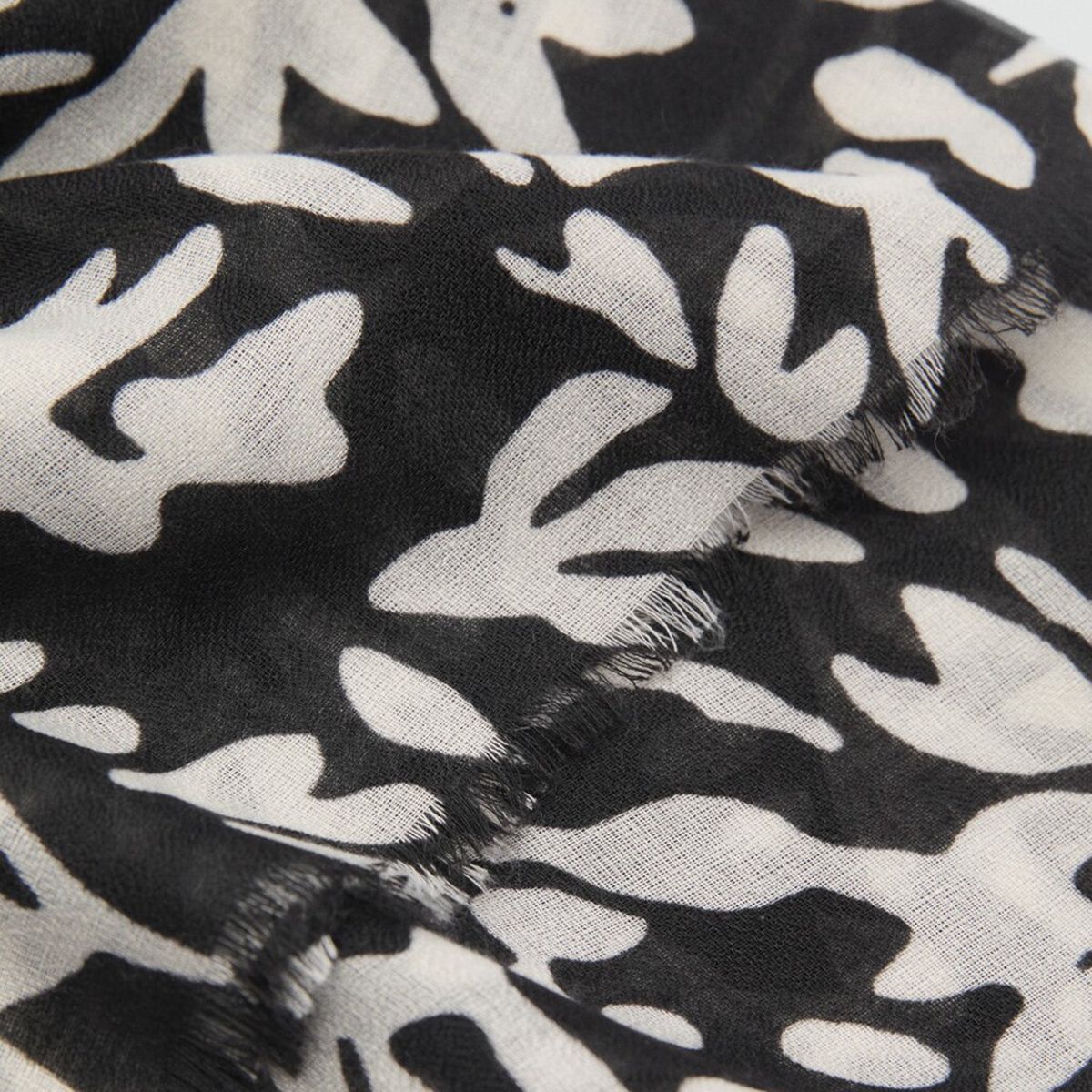 MANGO - Fular Estampado Floral Mujer Mango