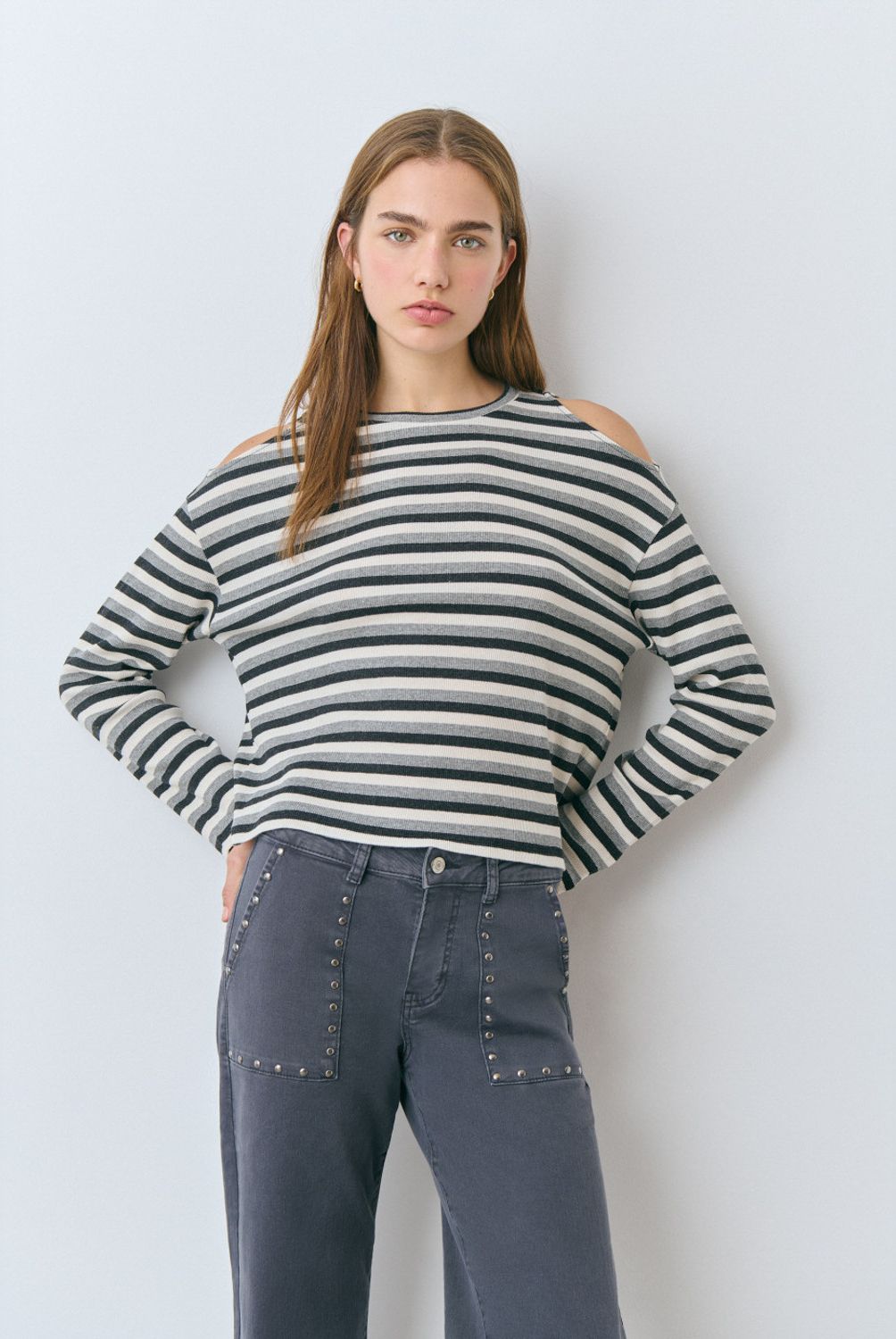 BROWNIE - Polera Rib Raya Cut-Out Hombro Mujer Brownie