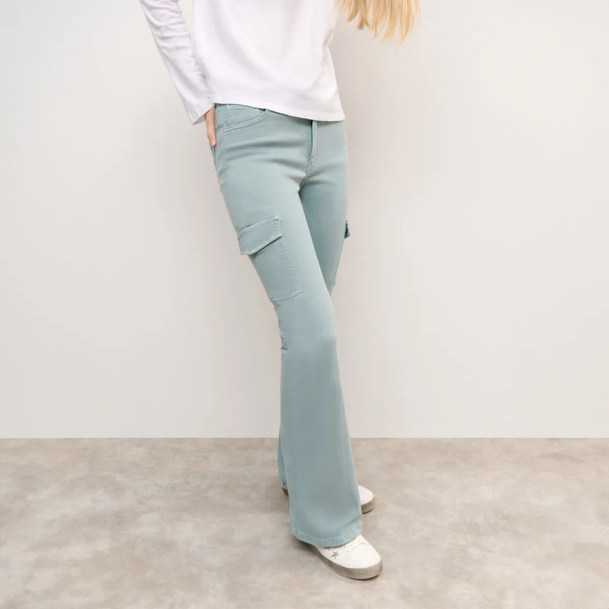 BROWNIE - Pantalón Campana Cargo Mujer Brownie