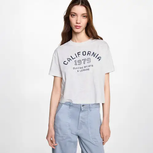 MANGO TEEN - Polera Crop Mensaje Mujer