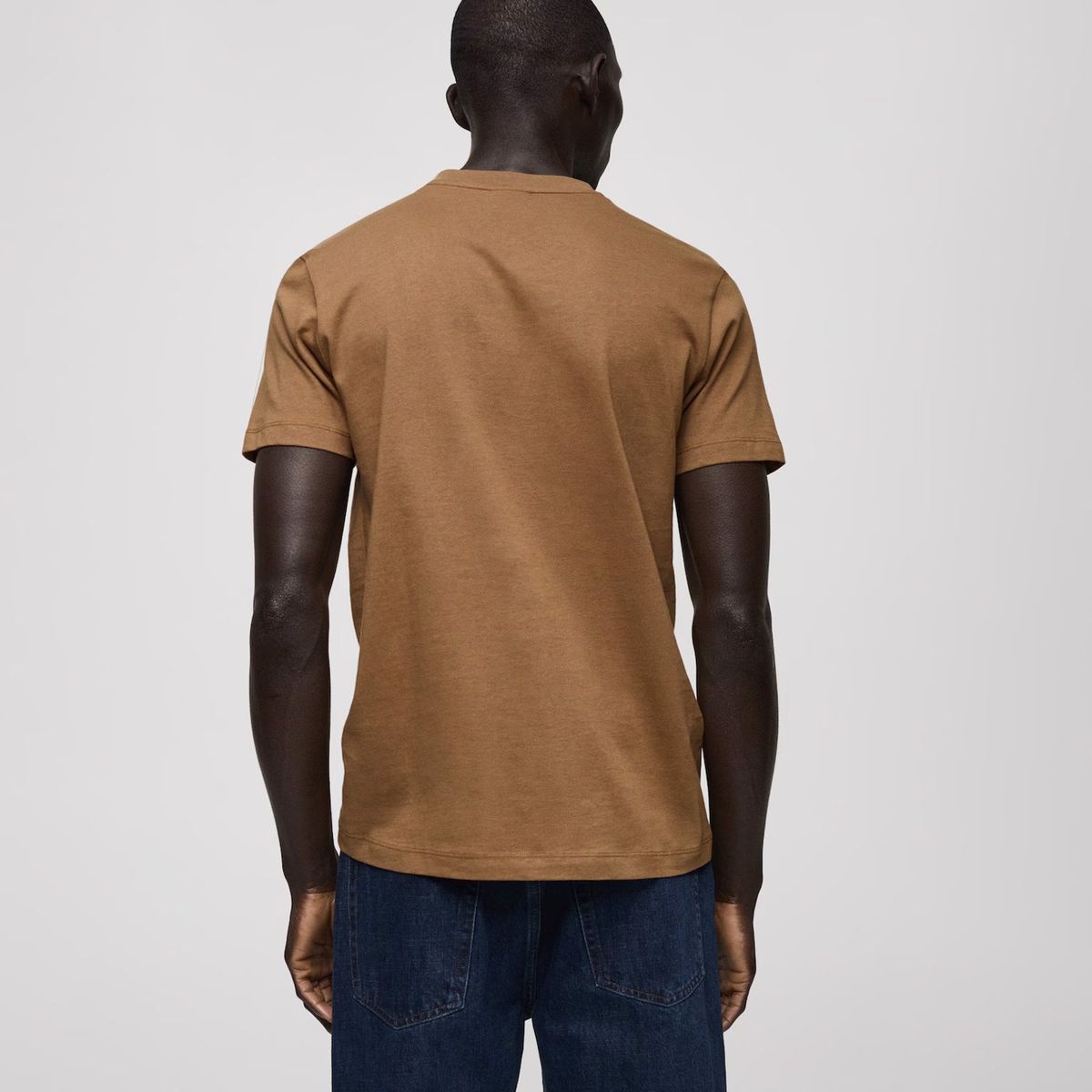 MANGO MAN - Polera Chelsea Manga Corta 100% Algodón Hombre Mango Man