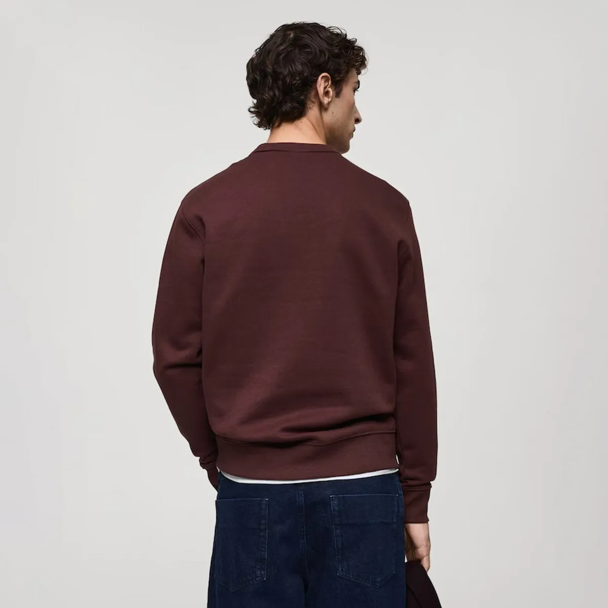 MANGO MAN - Poleron Nola Regular Fit Cuello Redondo Hombre Mango Man