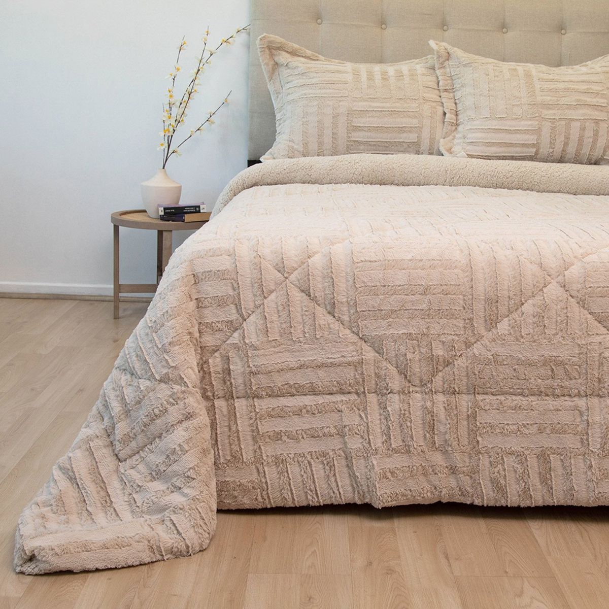 DORAL - Cubrecama Plush Sherpa Super King D2 Beige Doral