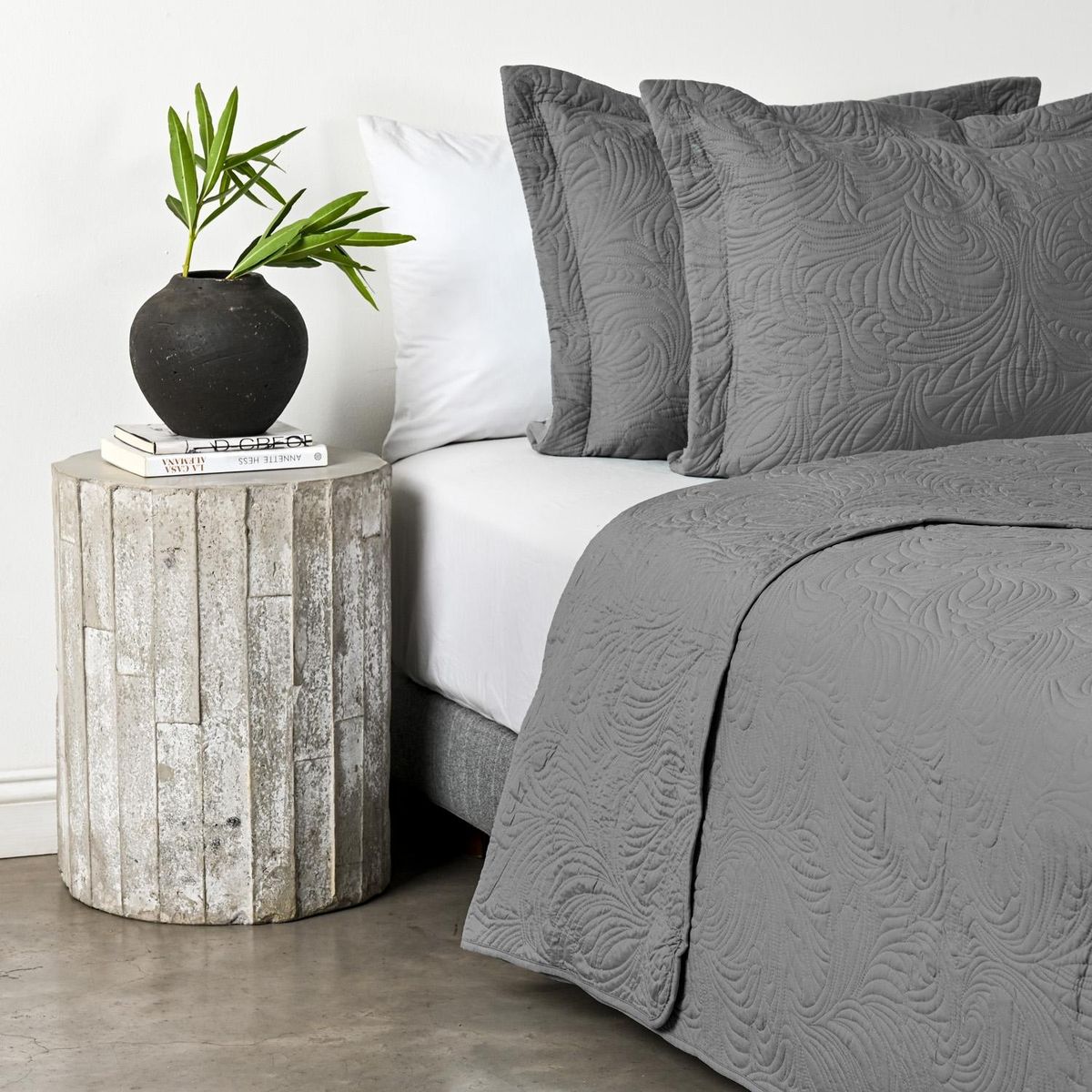 ELEMENTS & CO - Quilt Gray Cannon-Elements And Co