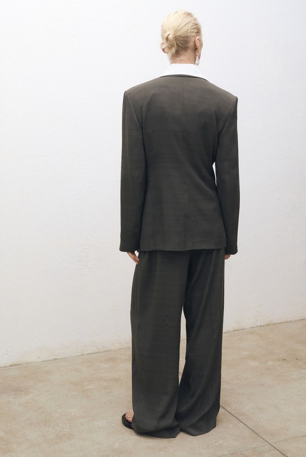 MANGO - Pantalón Traje Pinzas Cinturón Mujer Mango