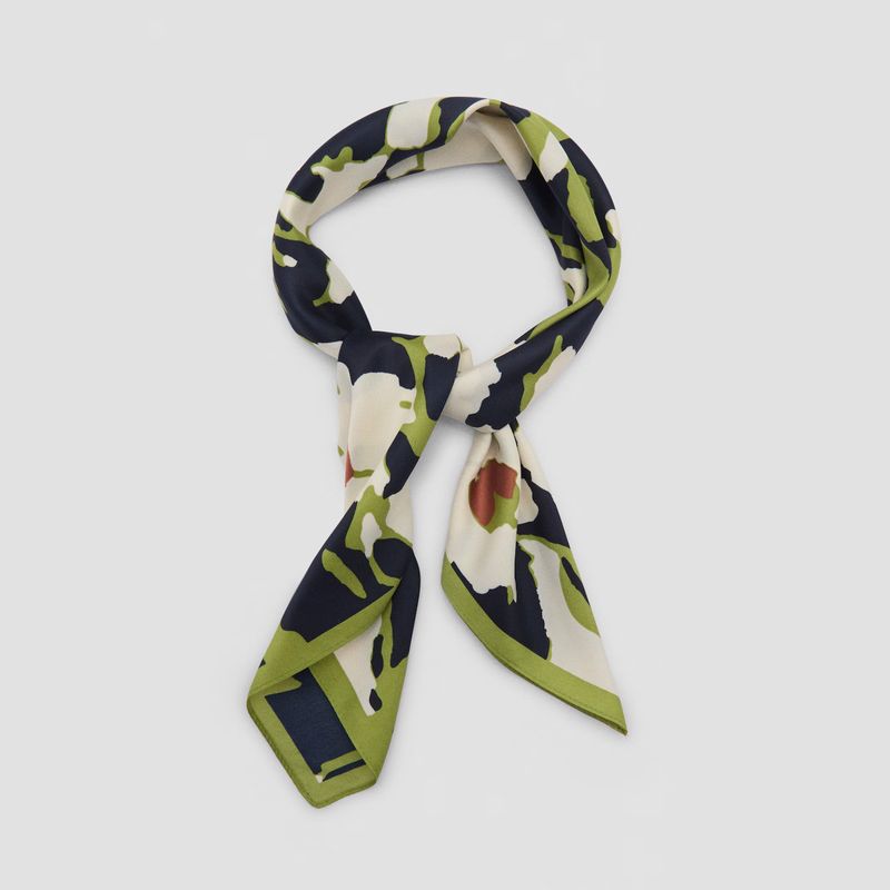 MANGO - Pañuelo Satinado Estampado Flores Mujer Mango