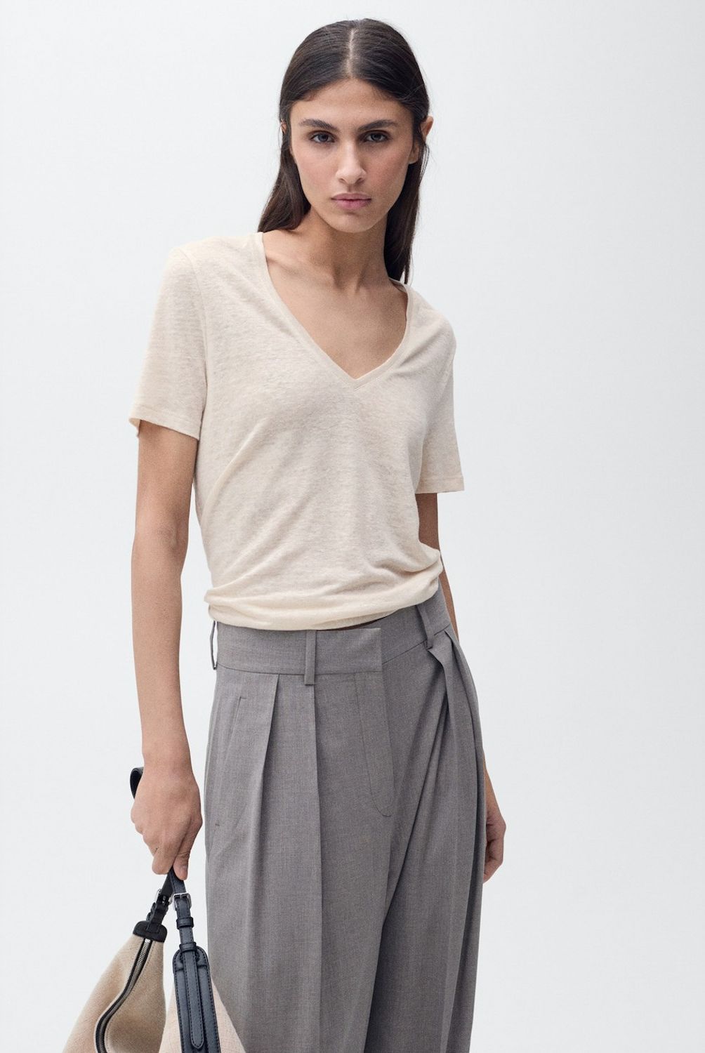 MANGO - Polera Lino Cuello Pico Mujer Mango