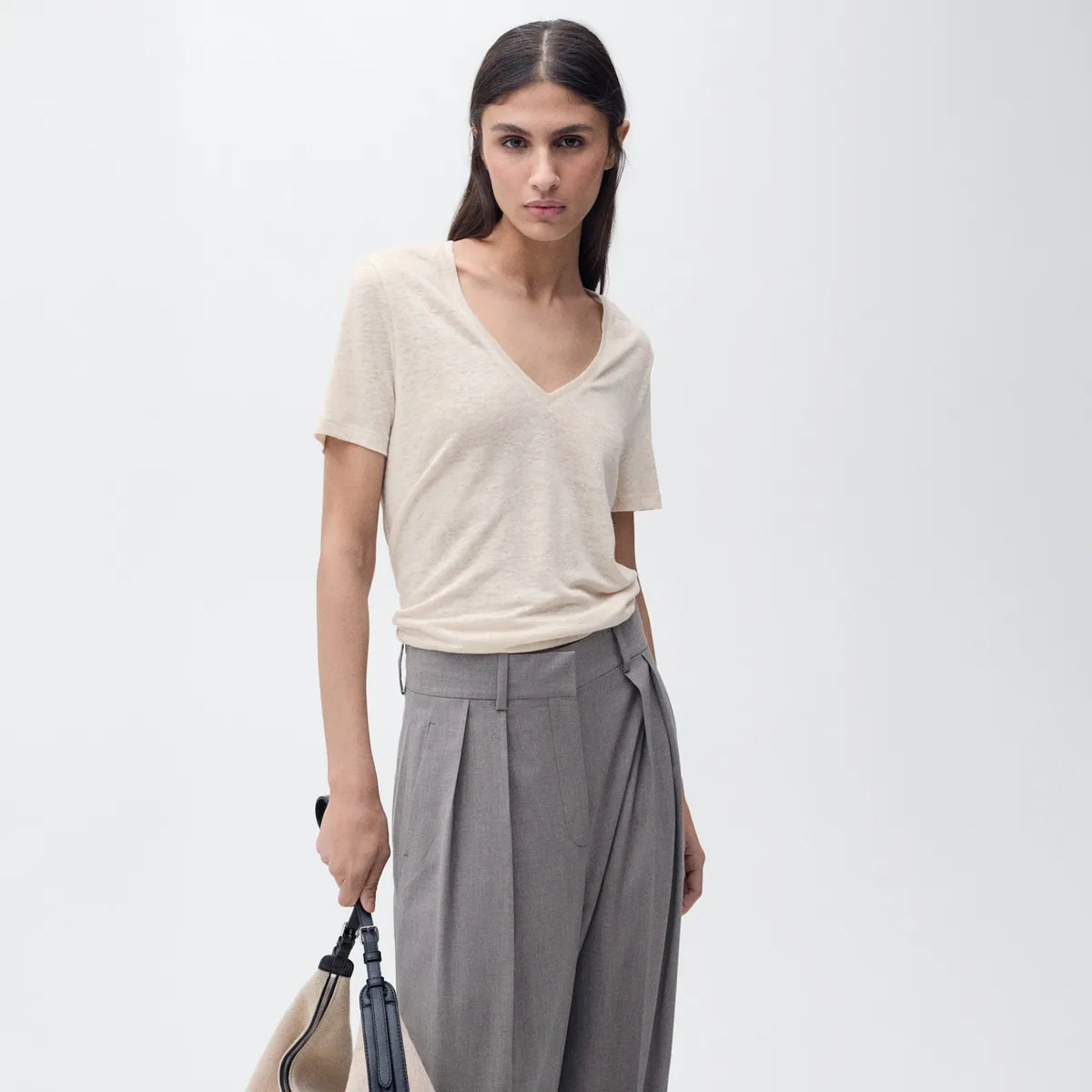 MANGO - Polera Lino Cuello Pico Mujer Mango