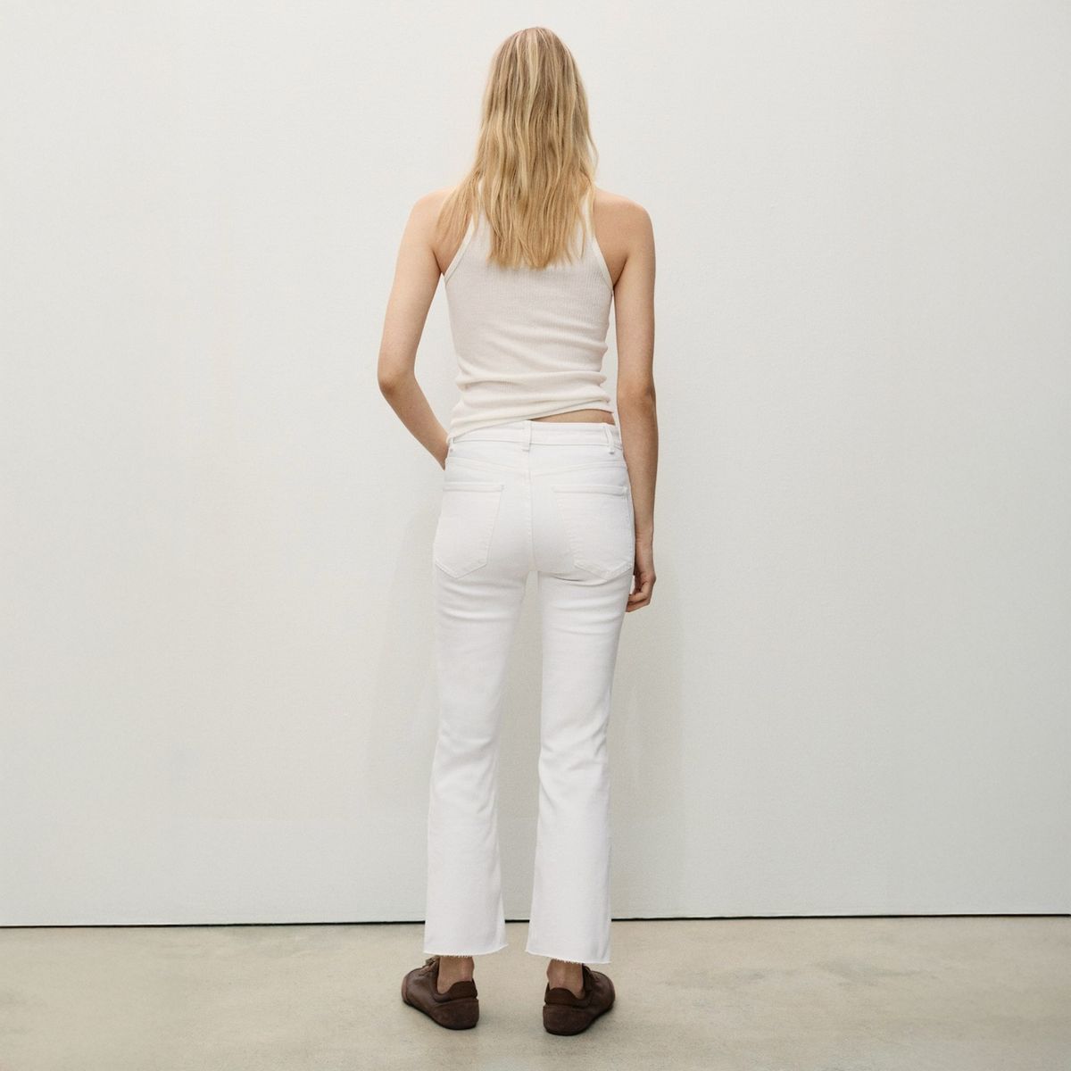 MANGO - Jeans Flare Tiro Alto Mujer Mango