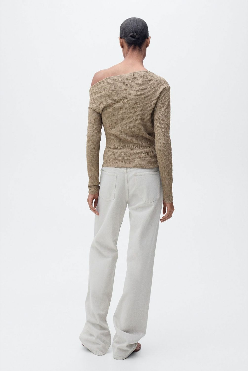 MANGO - Polera Cuello Asimétrico Textura Mujer Mango