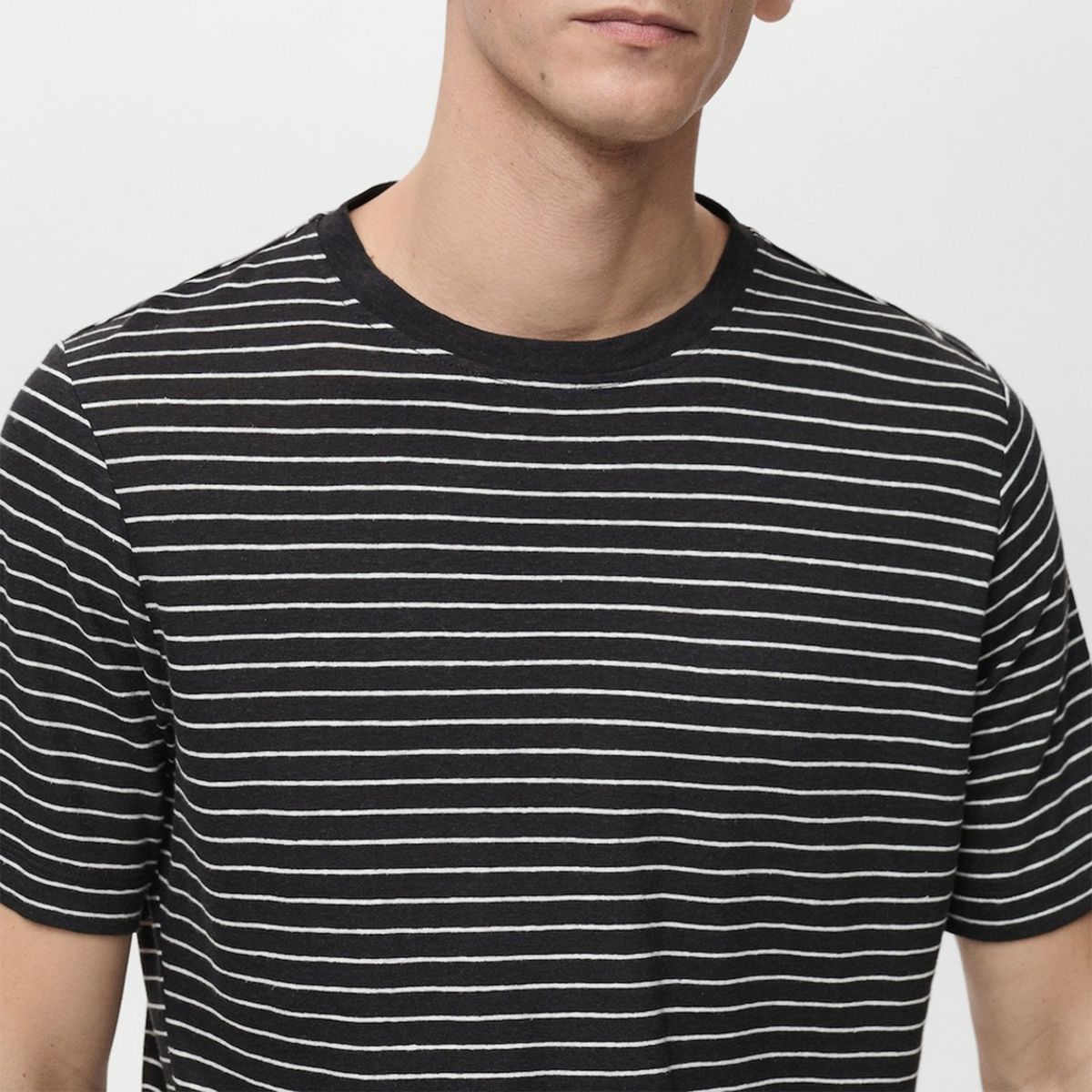 MANGO MAN - Polera Limar Lino Slim Fit Rayas Cuello Redondo Hombre Mango Man