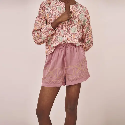 NKN - Short Liso Mujer