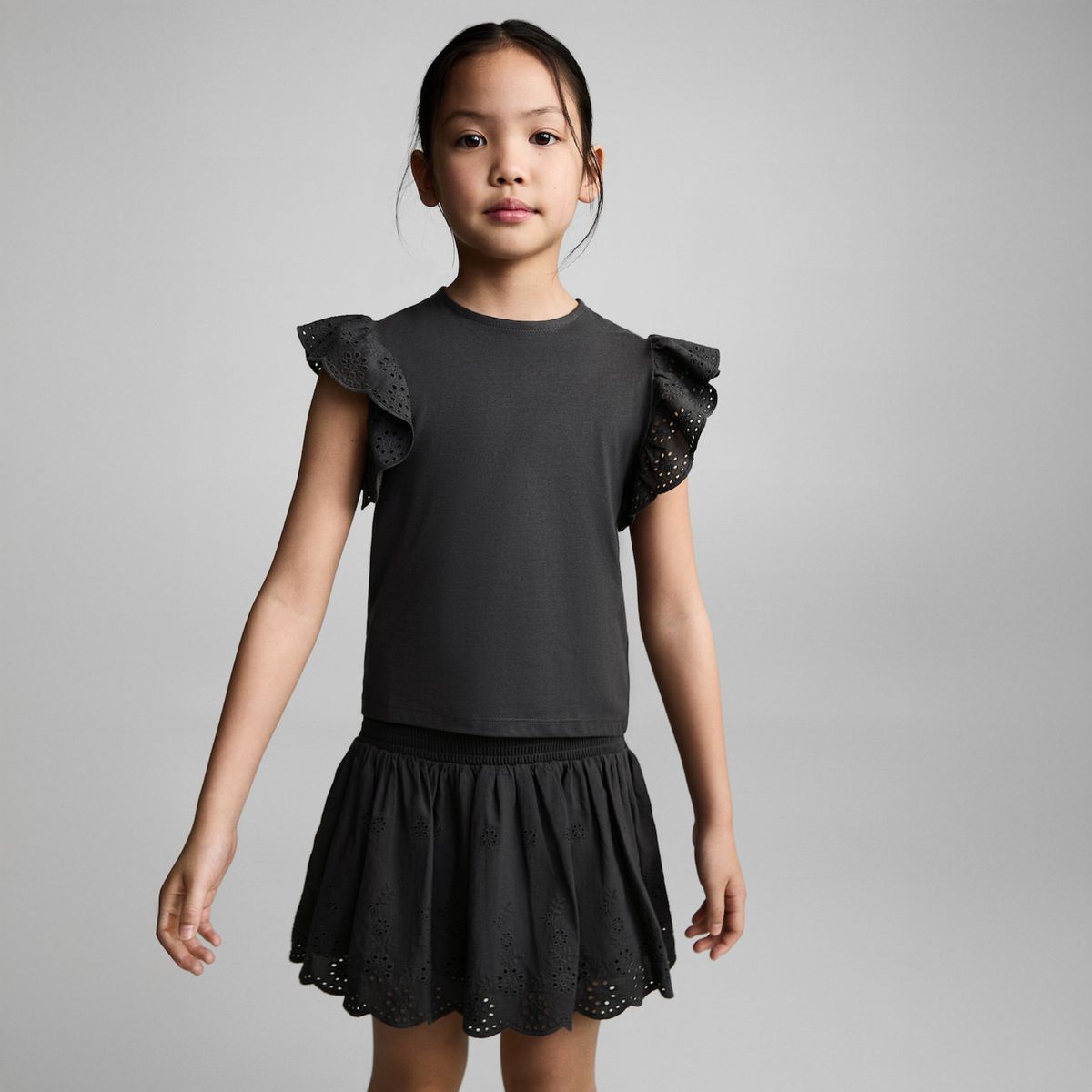 MANGO KIDS - Polera Volantes Bordados Niña Mango Kids