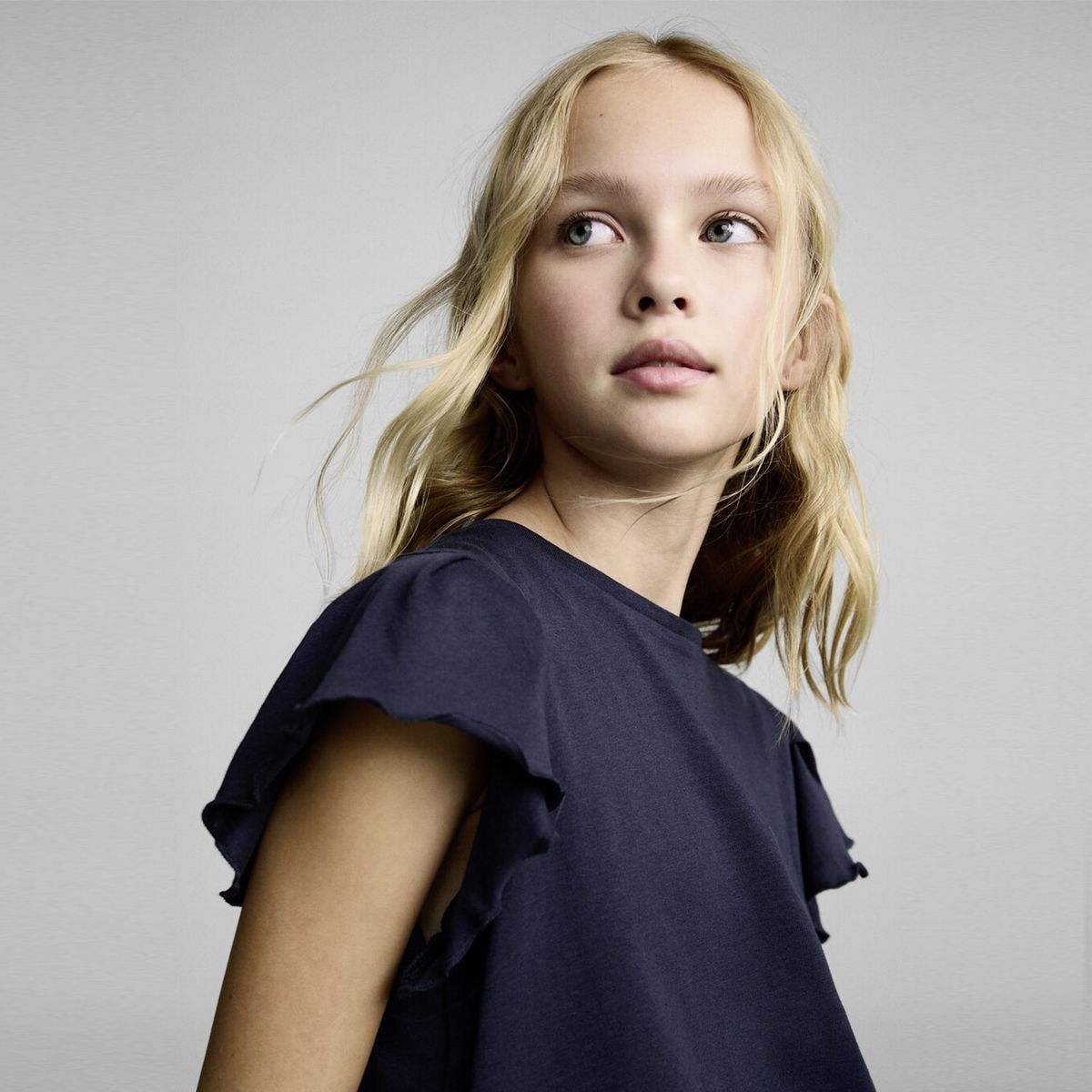 MANGO KIDS - Polera Volantes Manga Corta Niña Mango Kids