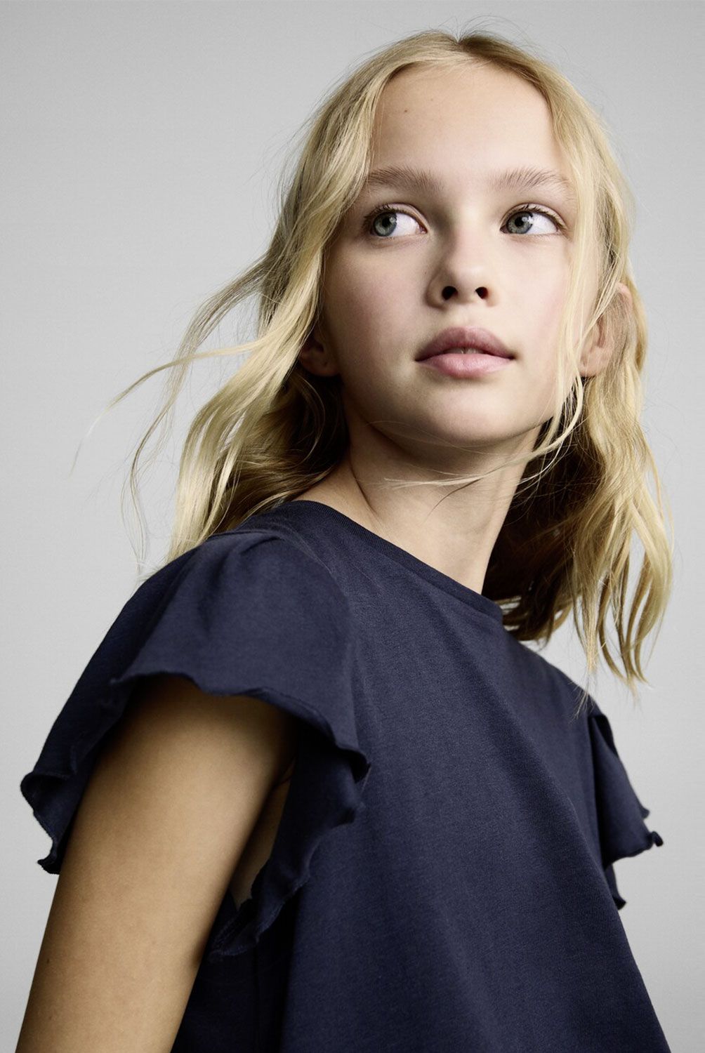 MANGO KIDS - Polera Volantes Manga Corta Niña Mango Kids